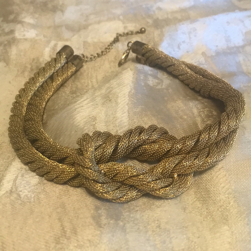 Gold chain necklace